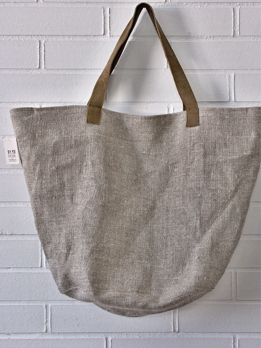 natural linen bags, linen bags, luxury linen bags, handmade linen bags, spa linen bags, linen spa bags, linen beach bags, eco-friendly linen bags, premium linen bags, spa Accessory, beach accessory, durable linen bags, versatile linen bags, elegant linen bags, linen tote, linen shoulder bags, linen bags with leather straps, sustainable linen bags, linen gym bags, eco-conscious fashion, fashionable linen bags,
