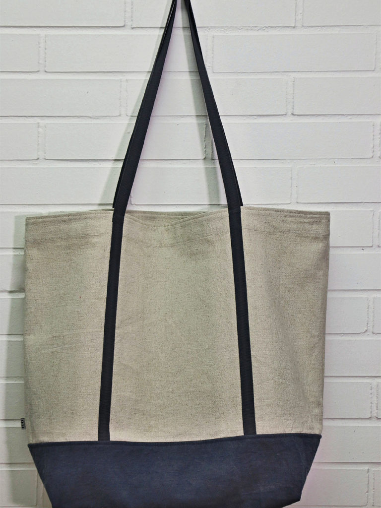 natural linen bags, linen bags, luxury linen bags, handmade linen bags, spa linen bags, linen spa bags, linen beach bags, eco-friendly linen bags, premium linen bags, spa Accessory, beach accessory, durable linen bags, versatile linen bags, elegant linen bags, linen tote, linen shoulder bags, linen bags with leather straps, sustainable linen bags, linen gym bags, eco-conscious fashion, fashionable linen bags,